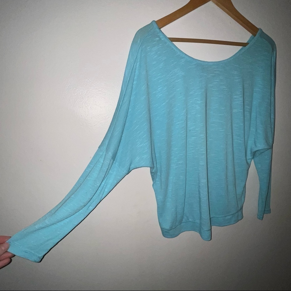 Zella Keyhole Open Back Long Sleeve Tee Women’s Size Extra Small - Picture 7 of 11